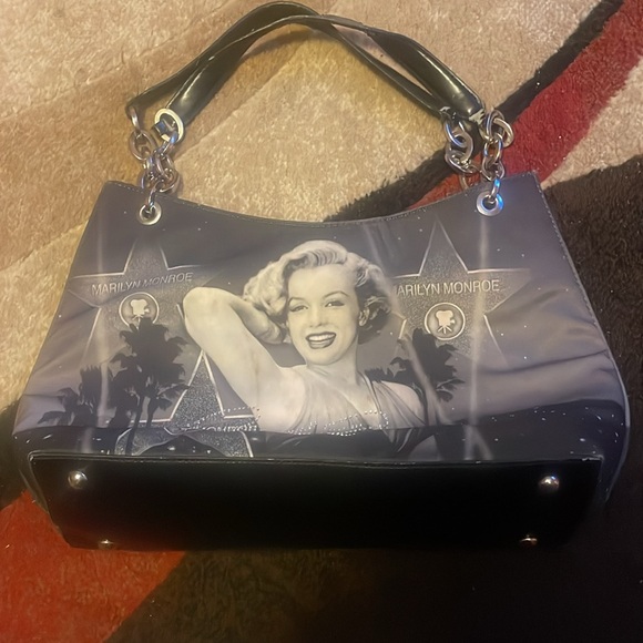⭐️⬇️ Marilyn Monroe Shoulder Bag - Picture 5 of 14
